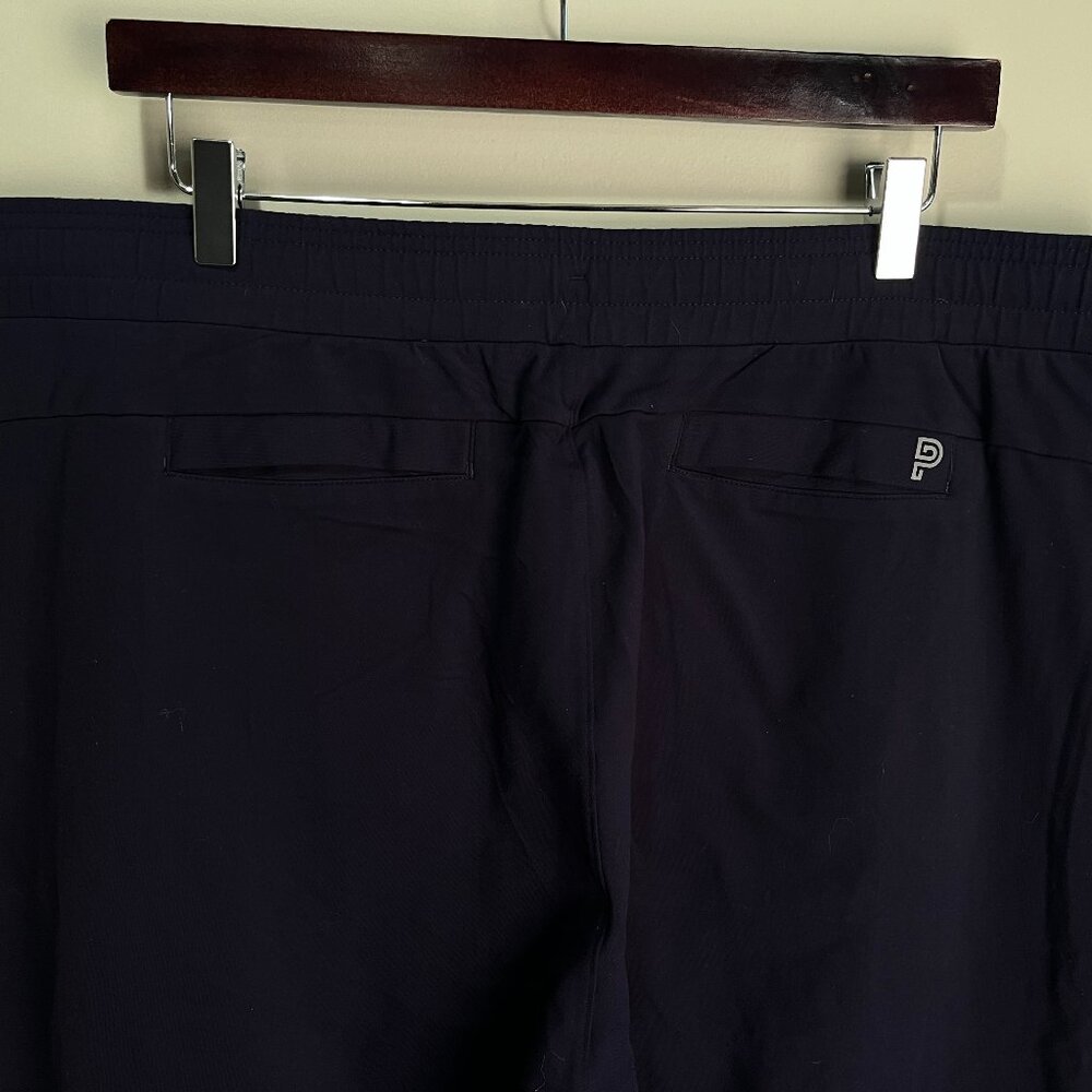 🏃 Public Rec Men’s 44x34 Dark Blue Flat Front Athletic Pants EUC 🔵